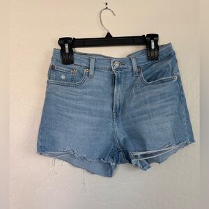 Levi's Light Wash High Rise Denim Cutoff Shorts Size 28